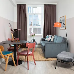 Bob W Commercial House , Londra Regno Unito
