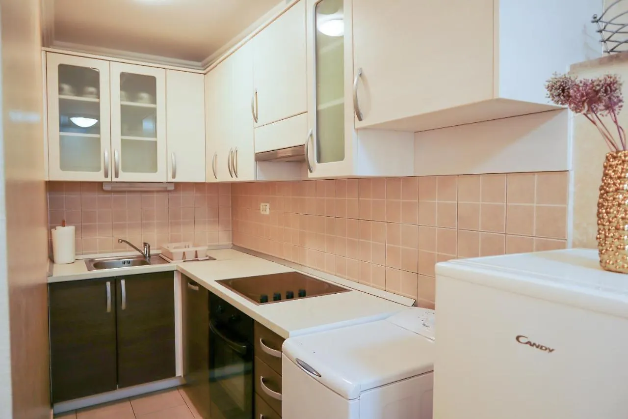 Apartments Okuka Split 0*,